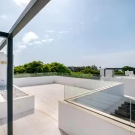 Blanmar Villa *